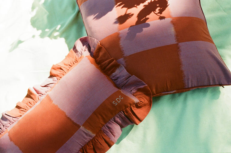 Ikat kussenhoes paars / rood 30 x 50 cm